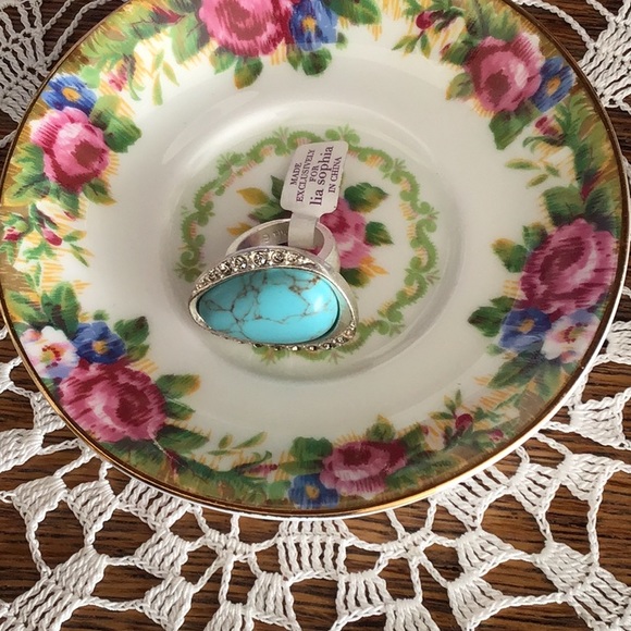 Large lia Sophia faux silver and turquoise ring - Picture 2 of 7